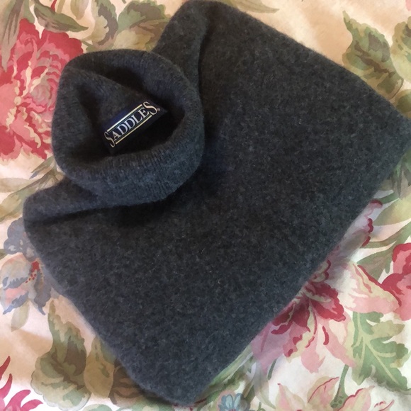 Vintage SADDLES Size Medium Cashmere Turtleneck Deep Gray Mongolia Made Soft - Picture 3 of 16